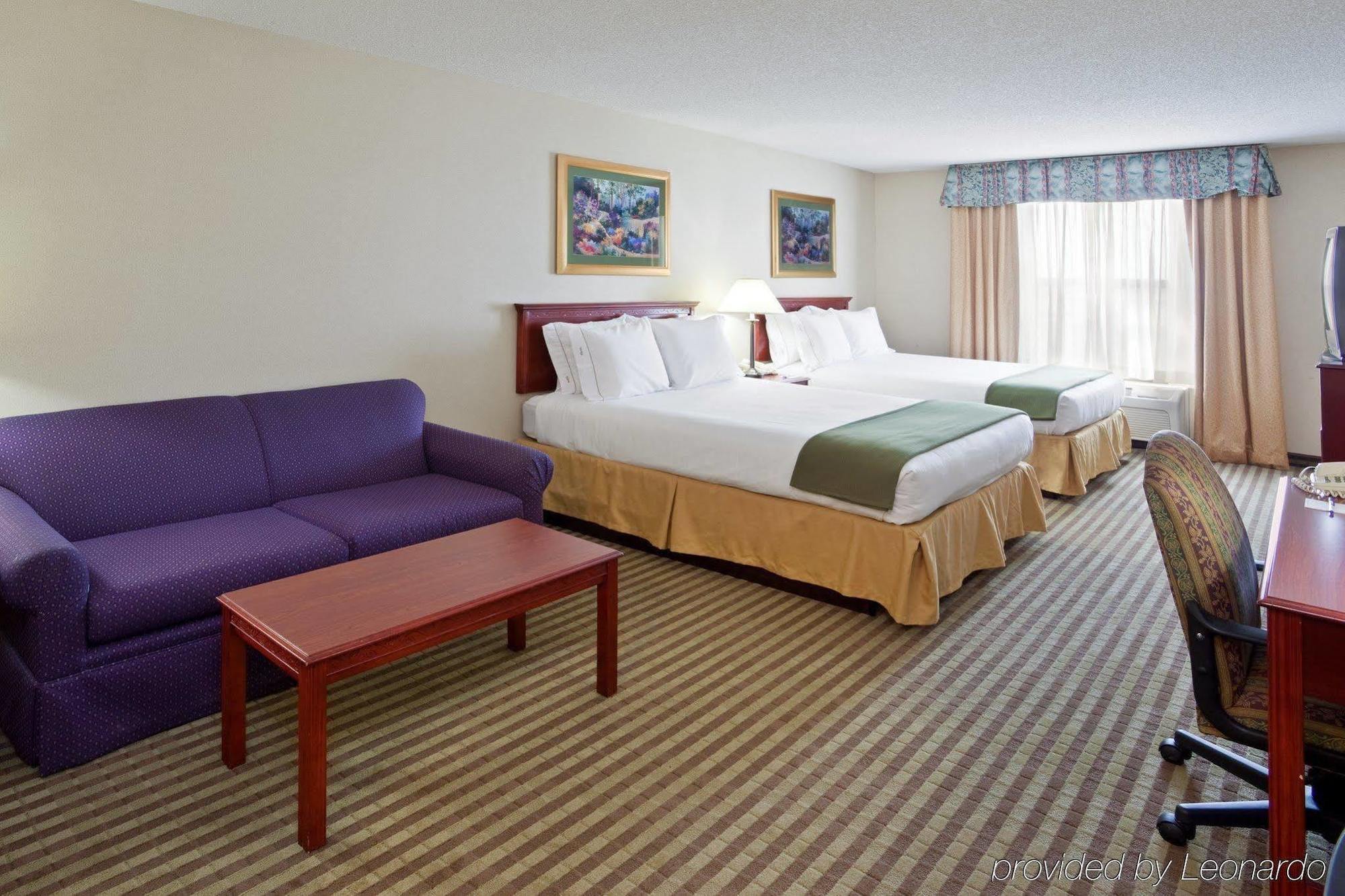 Holiday Inn Express Hotel & Suites Circleville By Ihg Zewnętrze zdjęcie